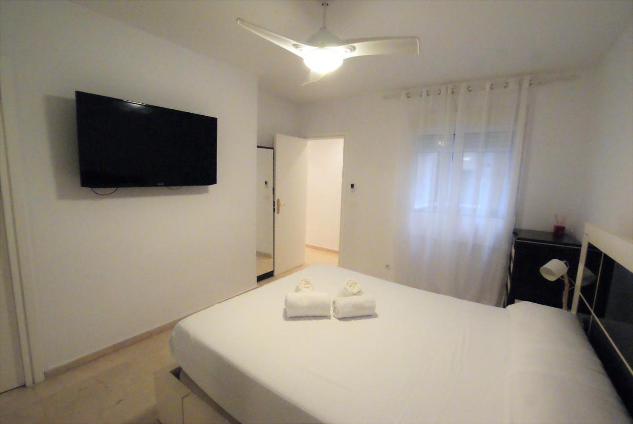 Ferienwohnung Lujoso Y Espacioso Piso En El Corazon De Alicante Con Hidromasaje Exterior foto