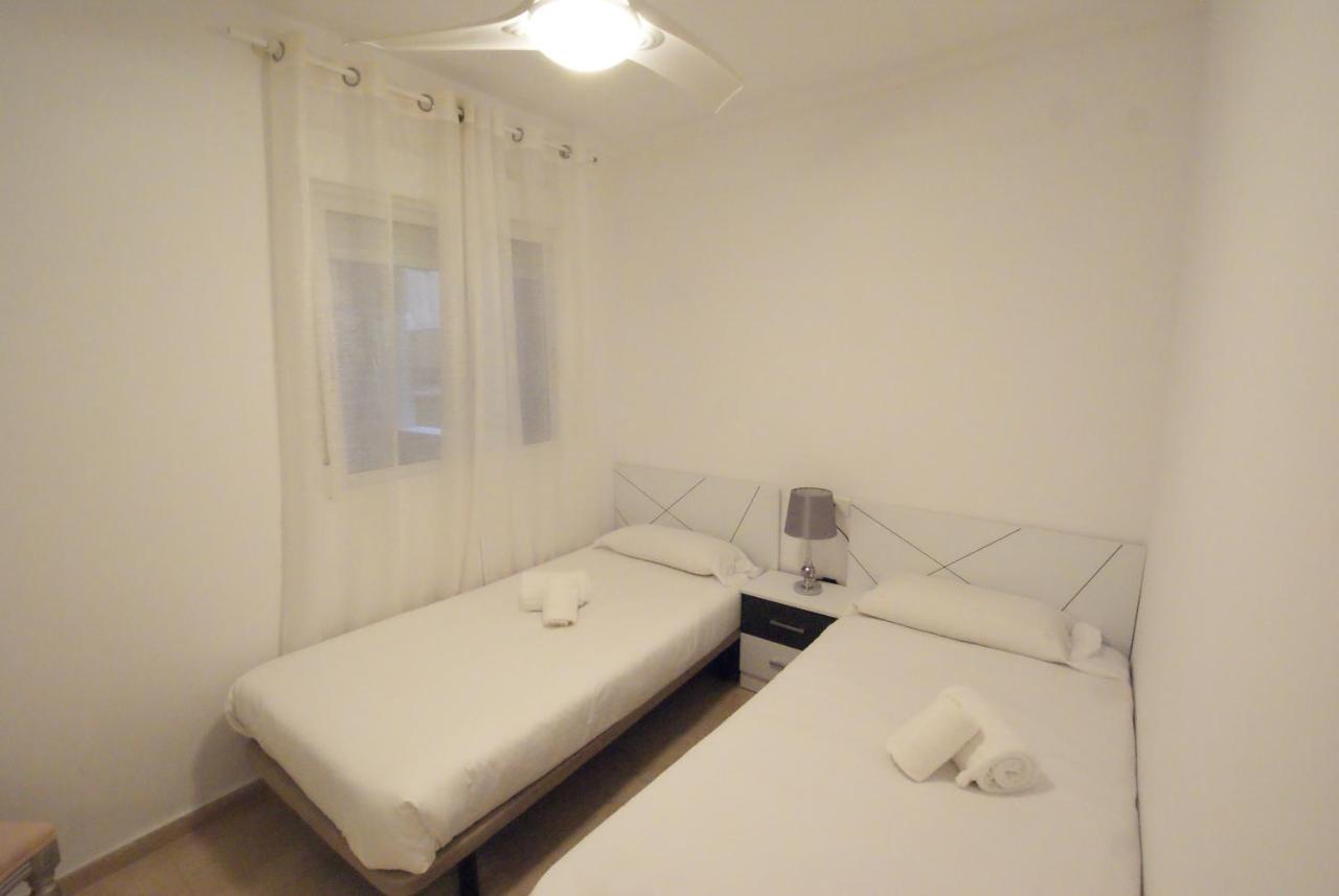 Ferienwohnung Lujoso Y Espacioso Piso En El Corazon De Alicante Con Hidromasaje Exterior foto