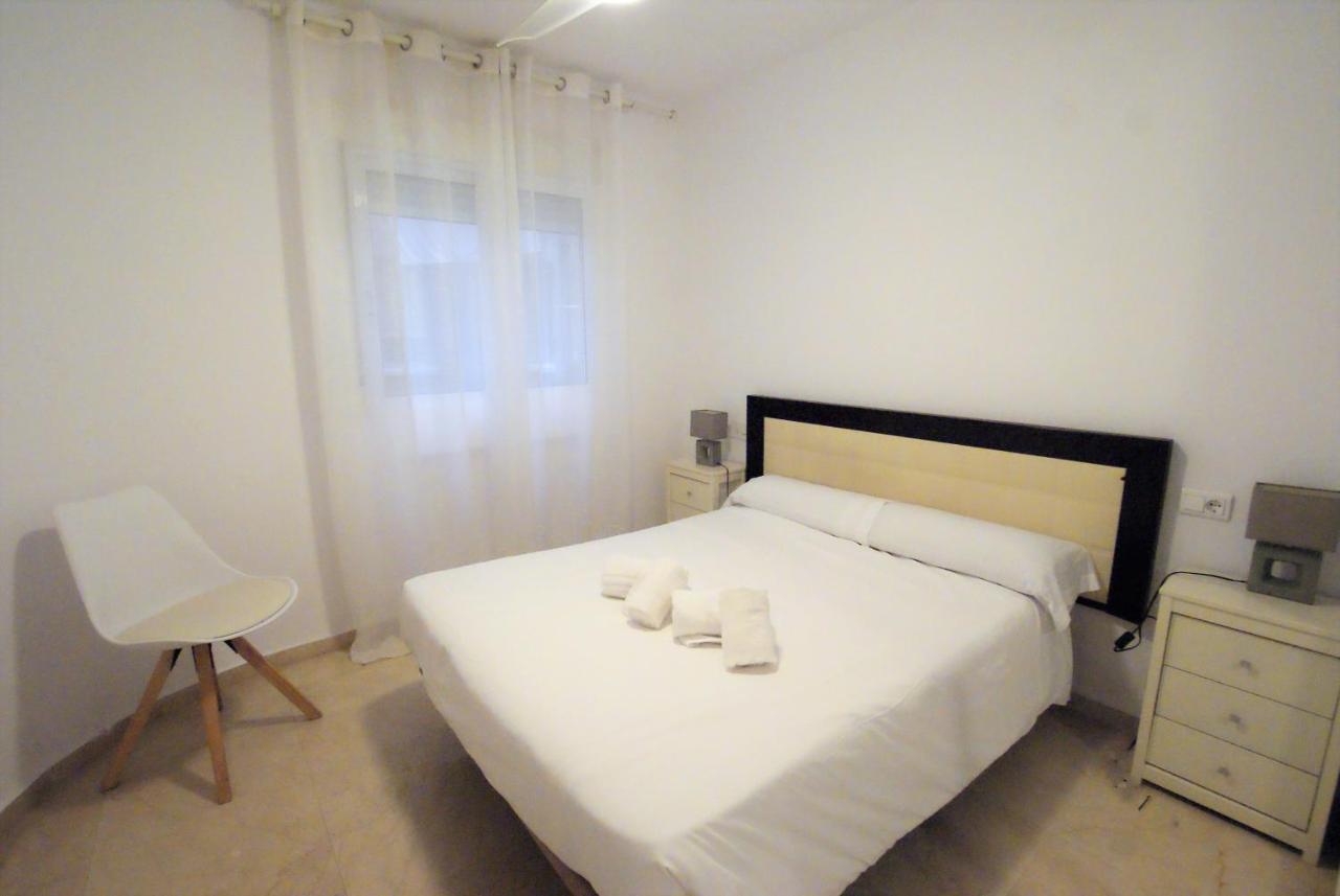 Ferienwohnung Lujoso Y Espacioso Piso En El Corazon De Alicante Con Hidromasaje Exterior foto